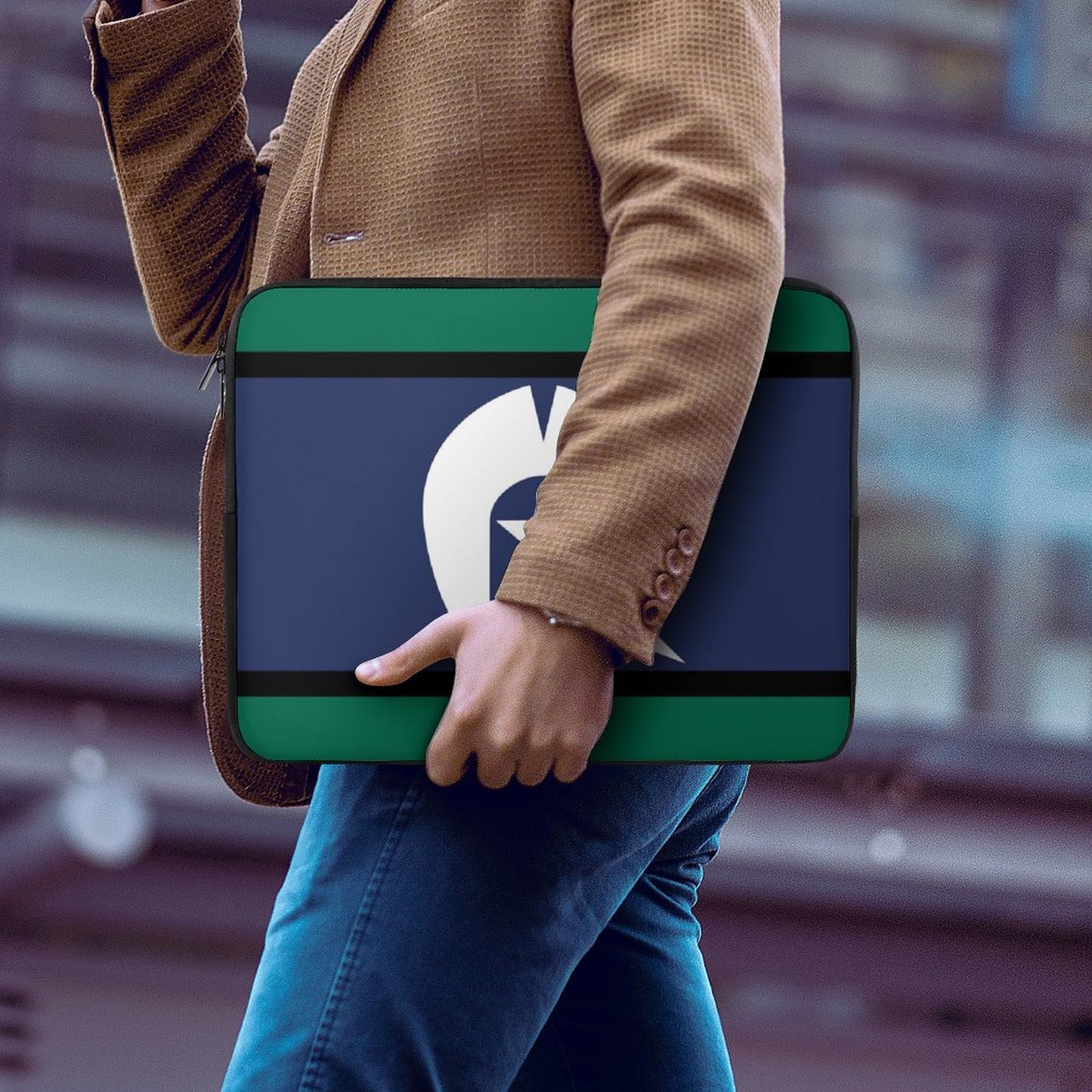 Torres Strait Flag on Laptop Case (1 Picture on 2 Sides)