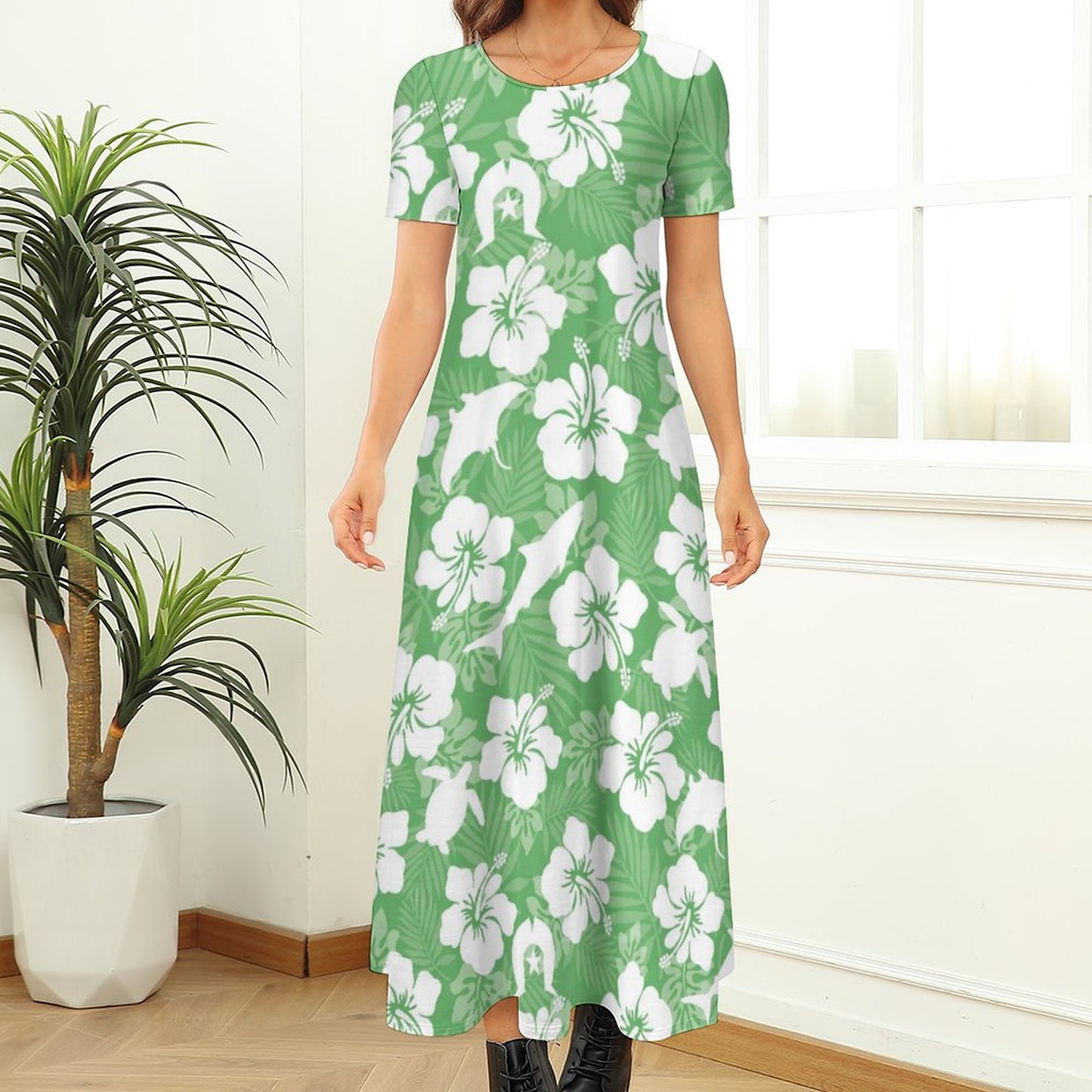 White hibiscus flowers with Dhari, Shark, turtle, and stingray (Green) on Round Neck Short Sleeve Dress