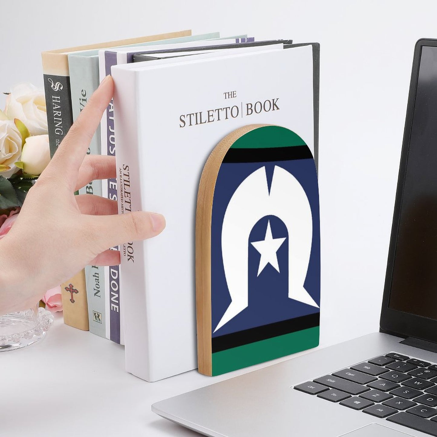 Torres Strait Flag on Bookends(Large)