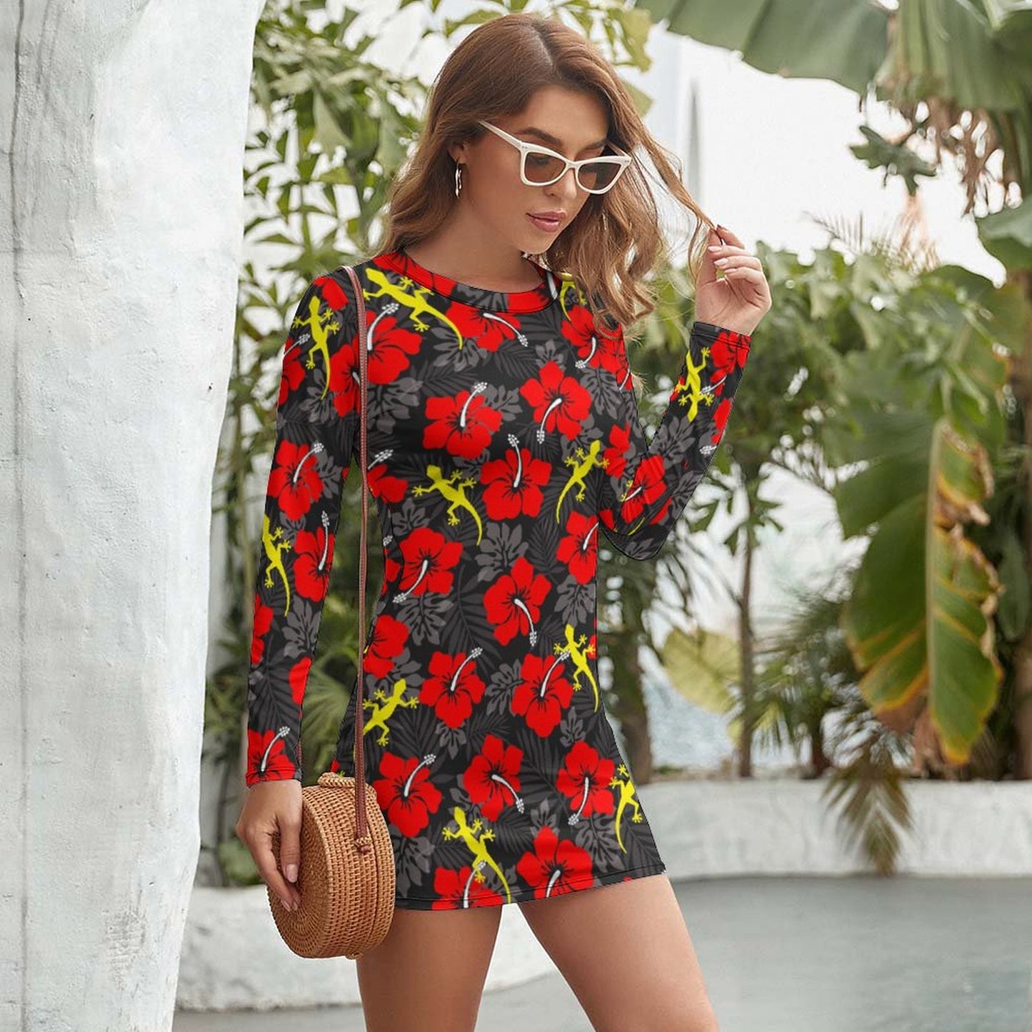 Royal Red Hibiscus flowers with Gecko on Long Sleeve Dress